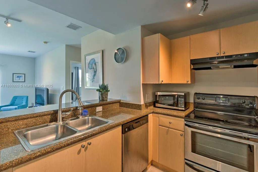 2280 SW 32nd Ave, #509