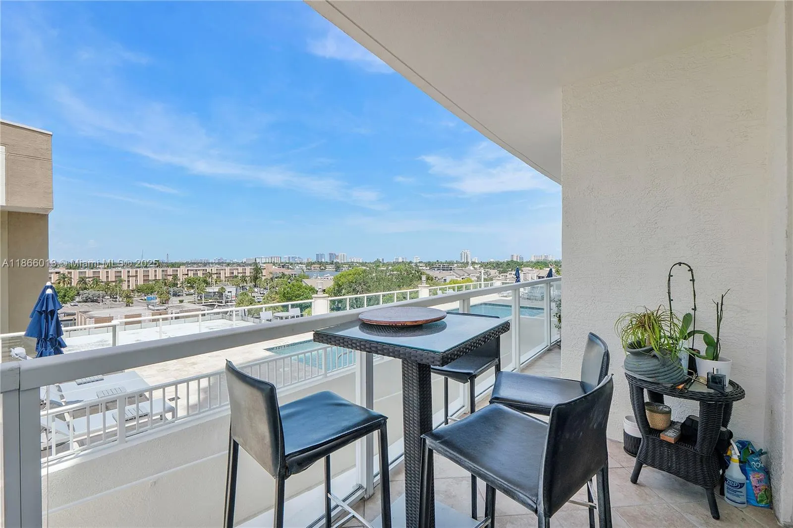 1819 SE 17th St, #604