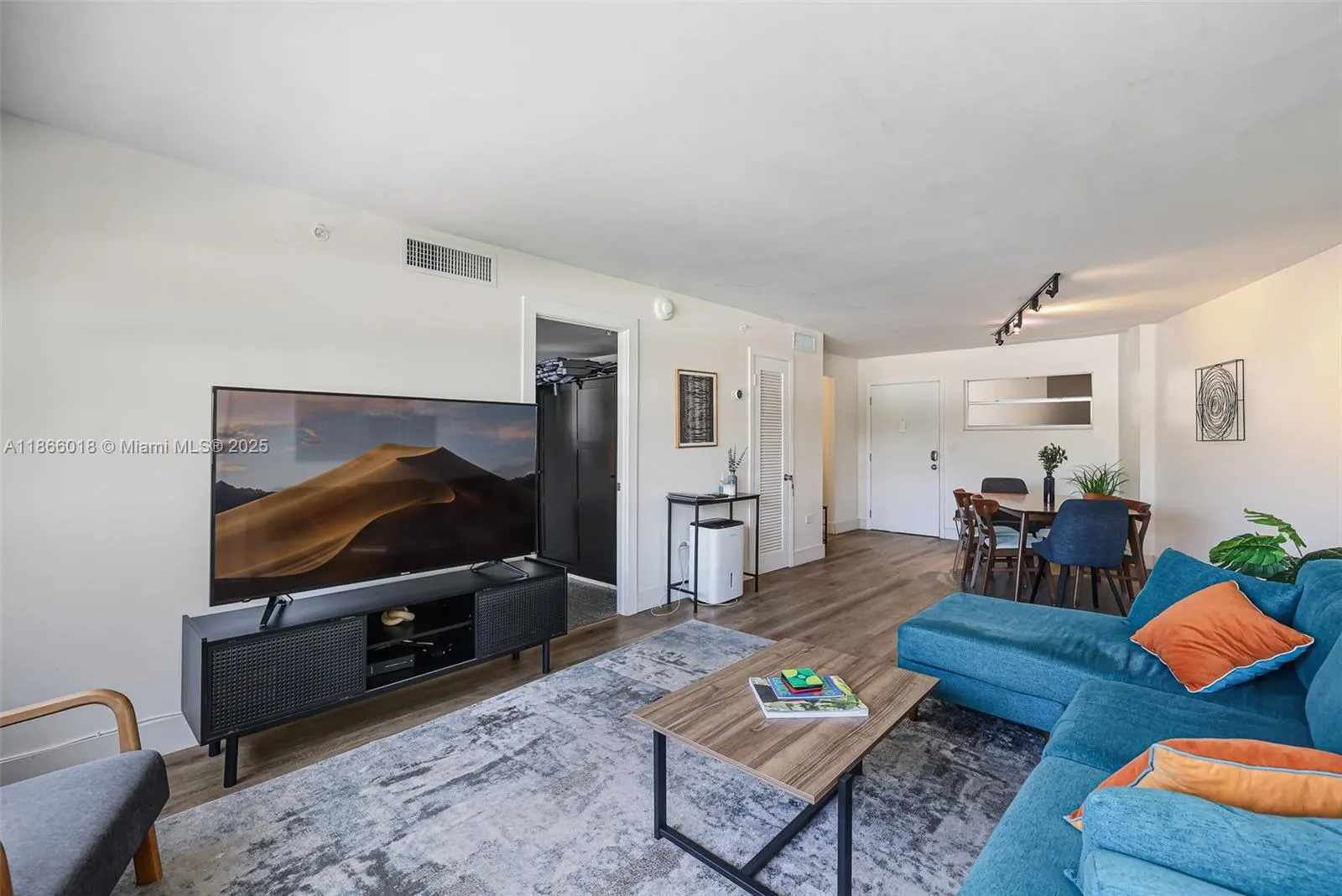 1881 Washington Ave, #4B