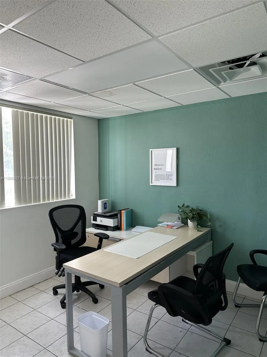 11373 W Flagler St, #202
