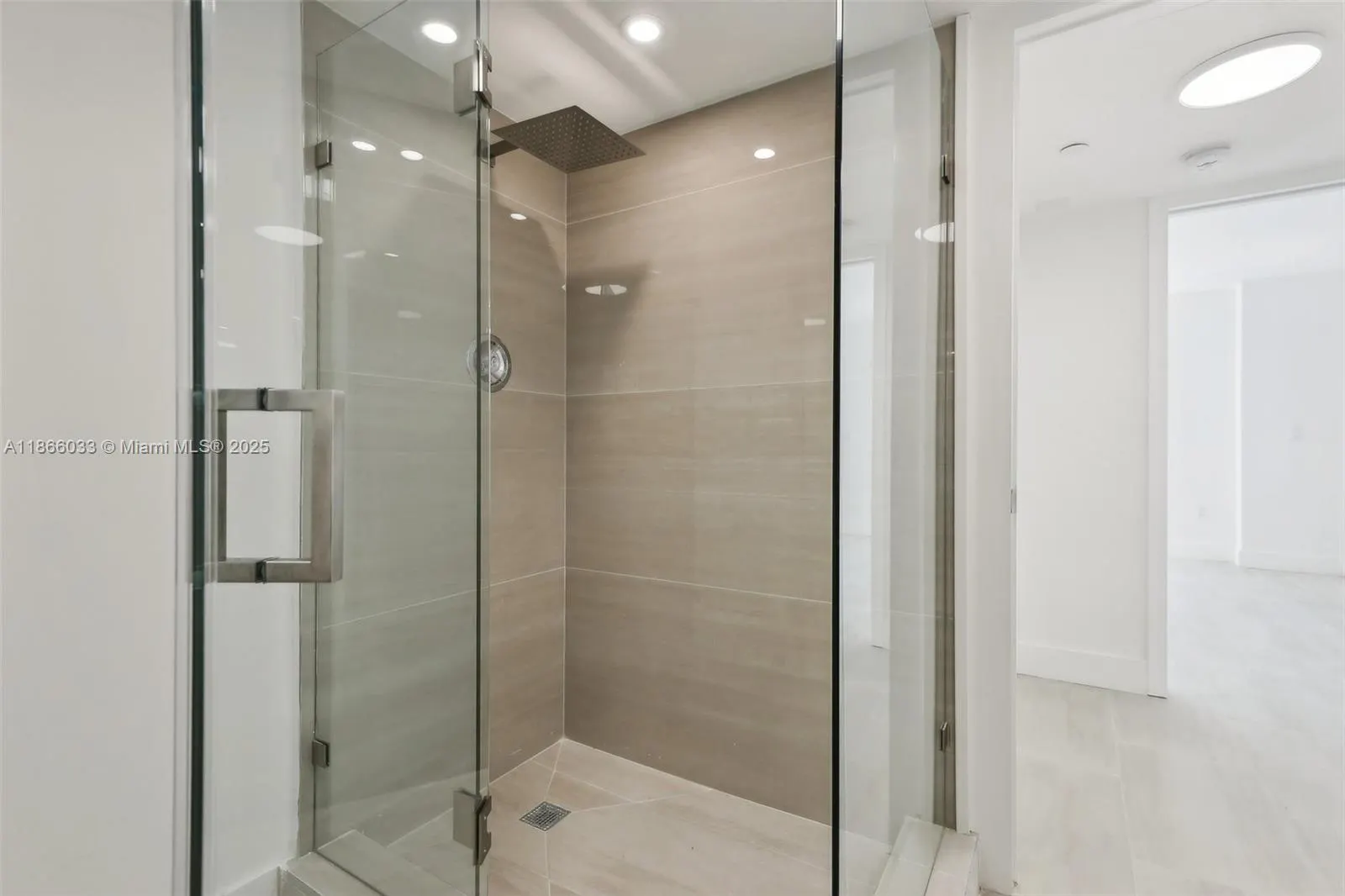 9 Island Ave, #1209