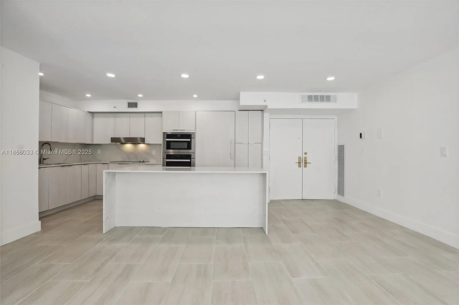 9 Island Ave, #1209