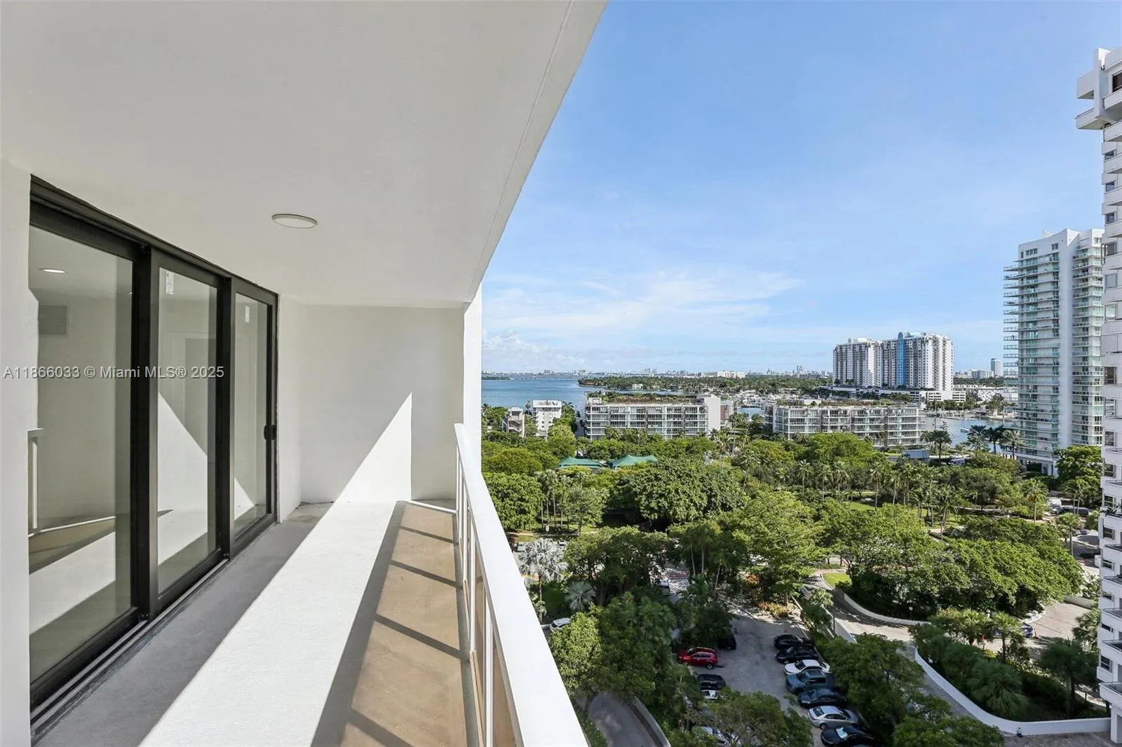 9 Island Ave, #1209