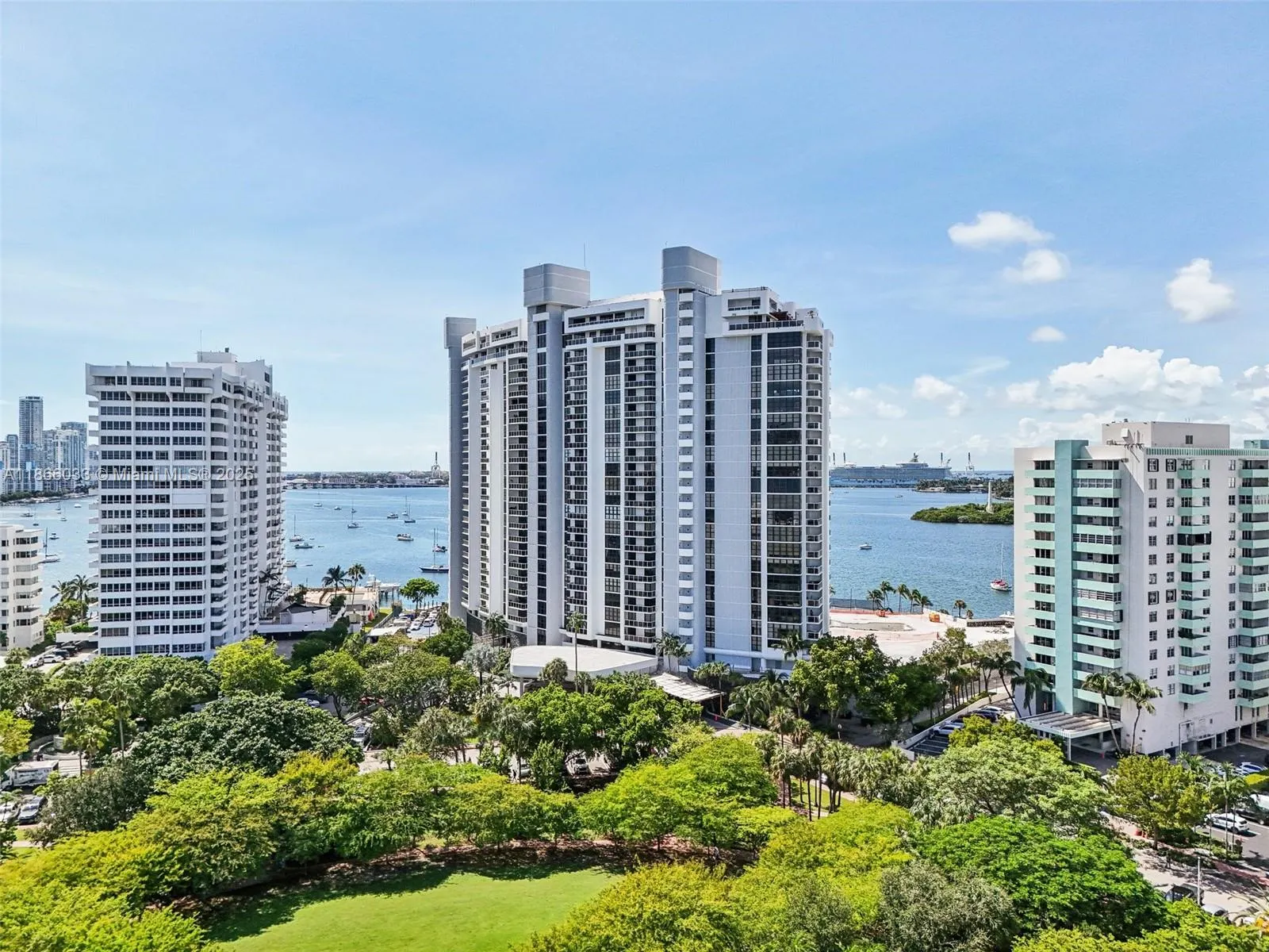 9 Island Ave, #1209