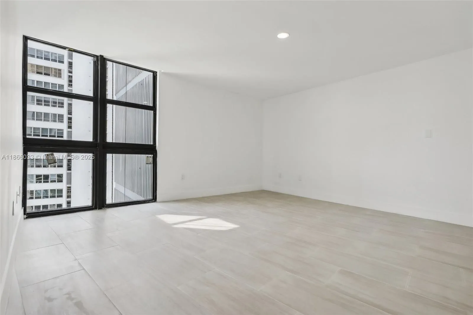 9 Island Ave, #1209
