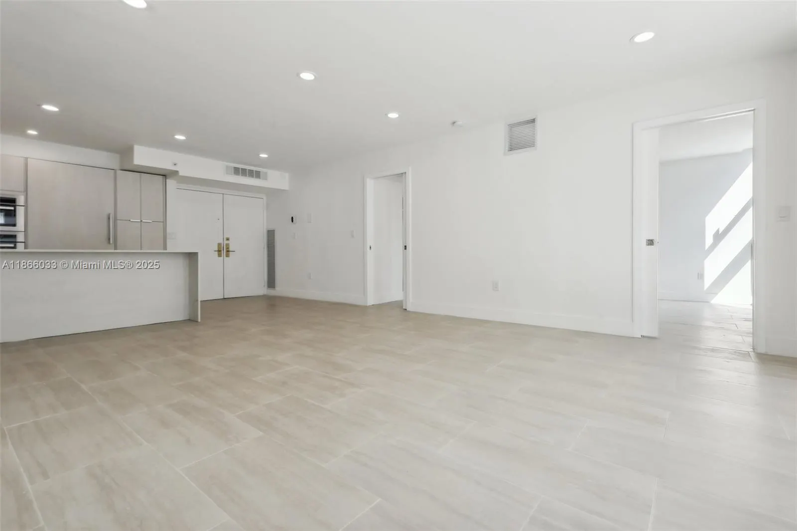 9 Island Ave, #1209