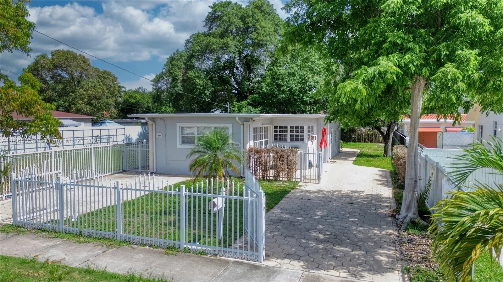 3121 SW 25th Ter, #FRONT