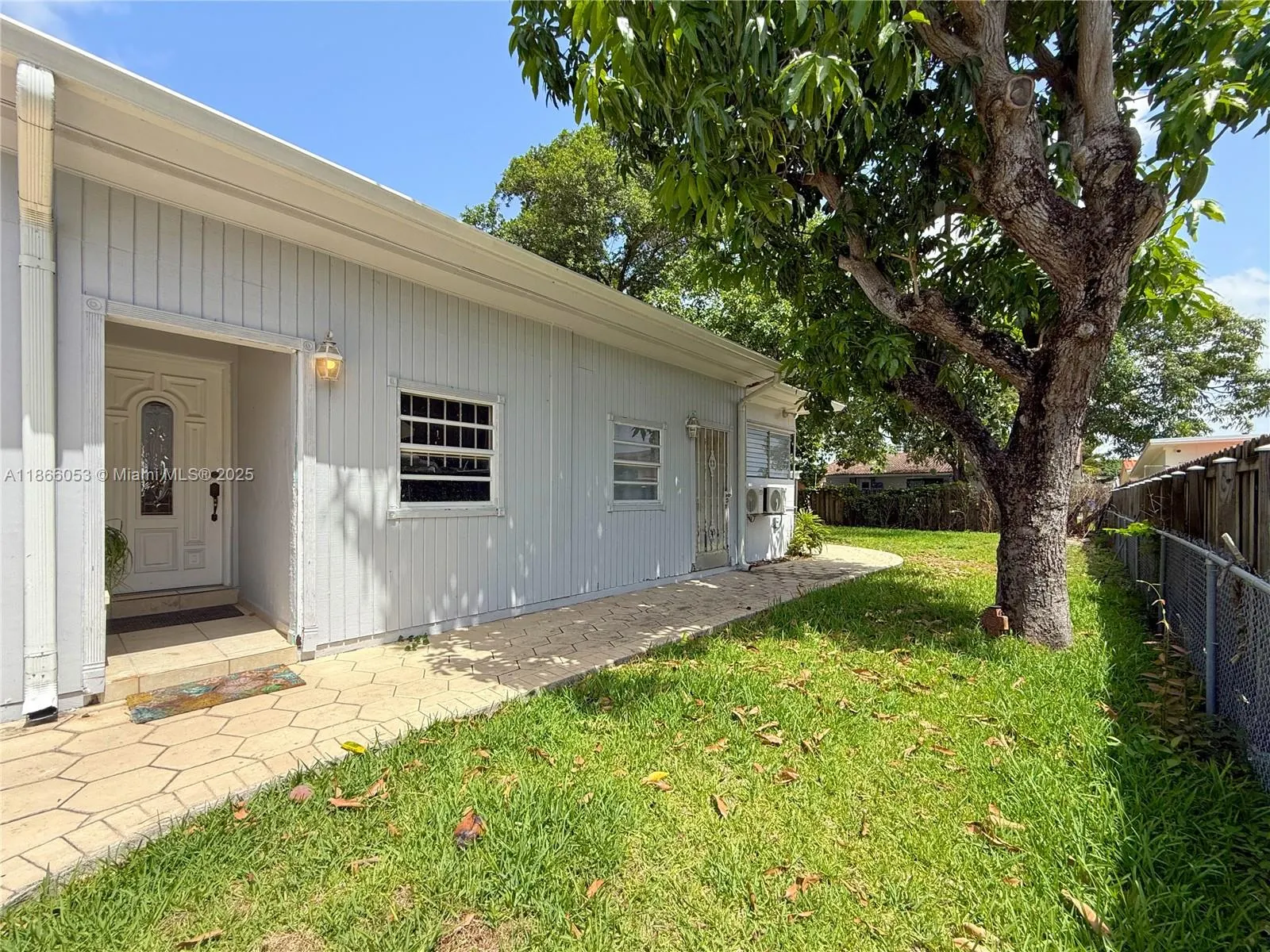 3121 SW 25th Ter, #FRONT