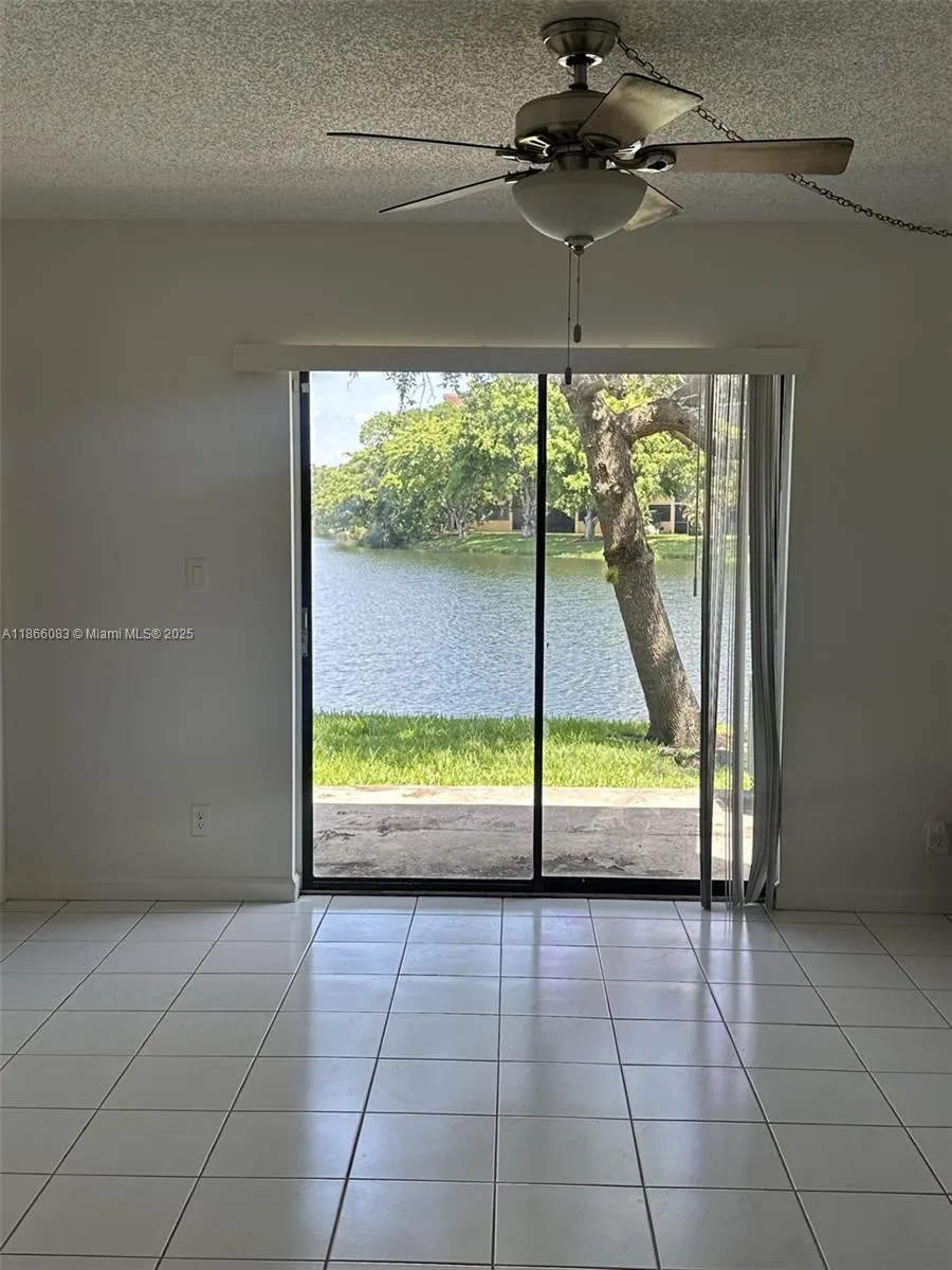 10003 Winding Lake Rd, #103