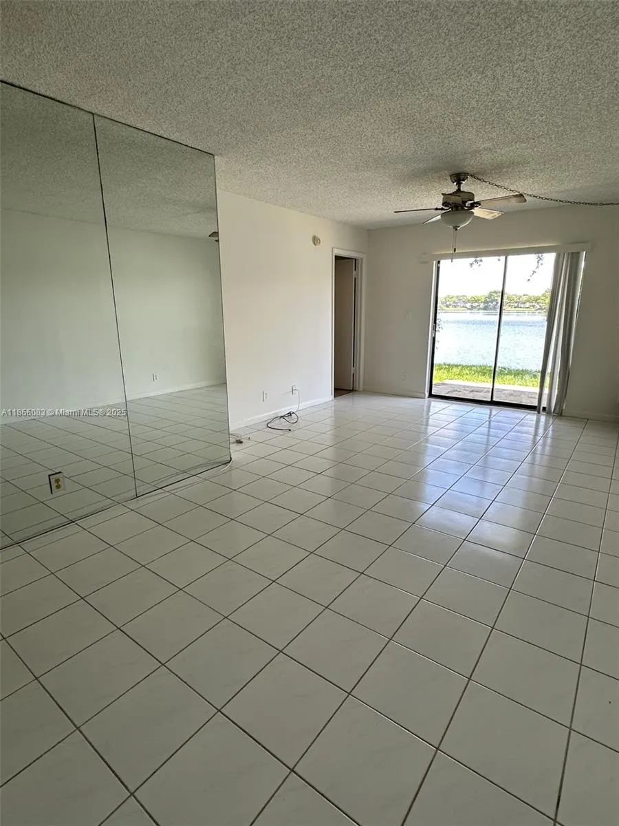 10003 Winding Lake Rd, #103