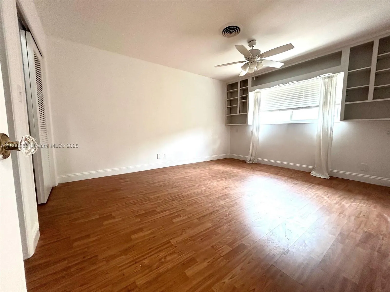 1120 SE 6th Ter