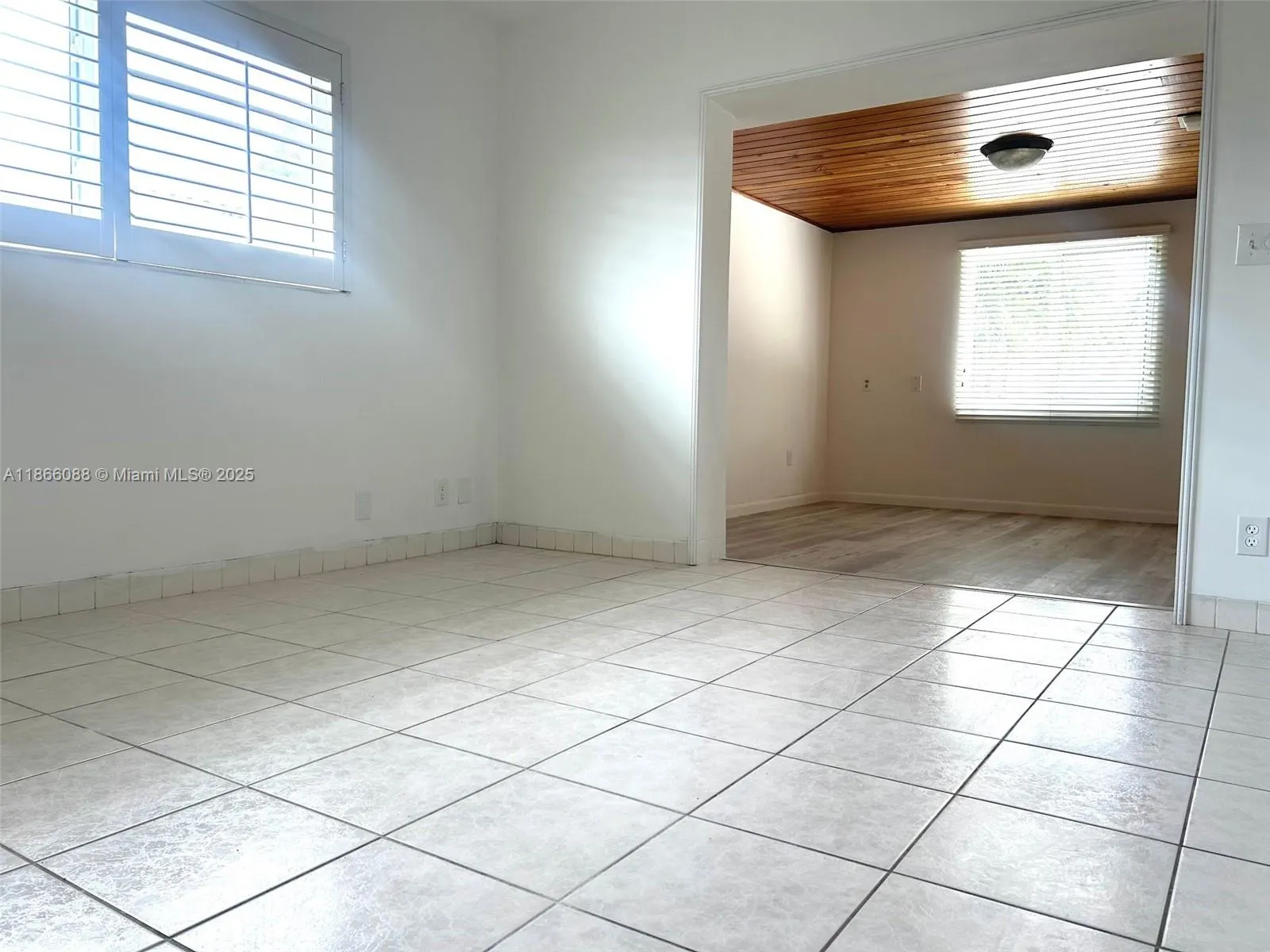 1120 SE 6th Ter