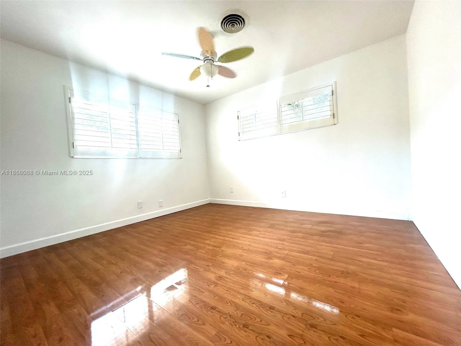 1120 SE 6th Ter