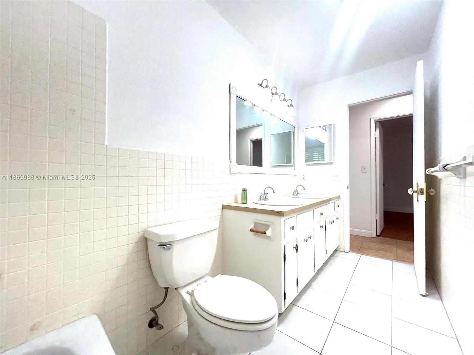 1120 SE 6th Ter