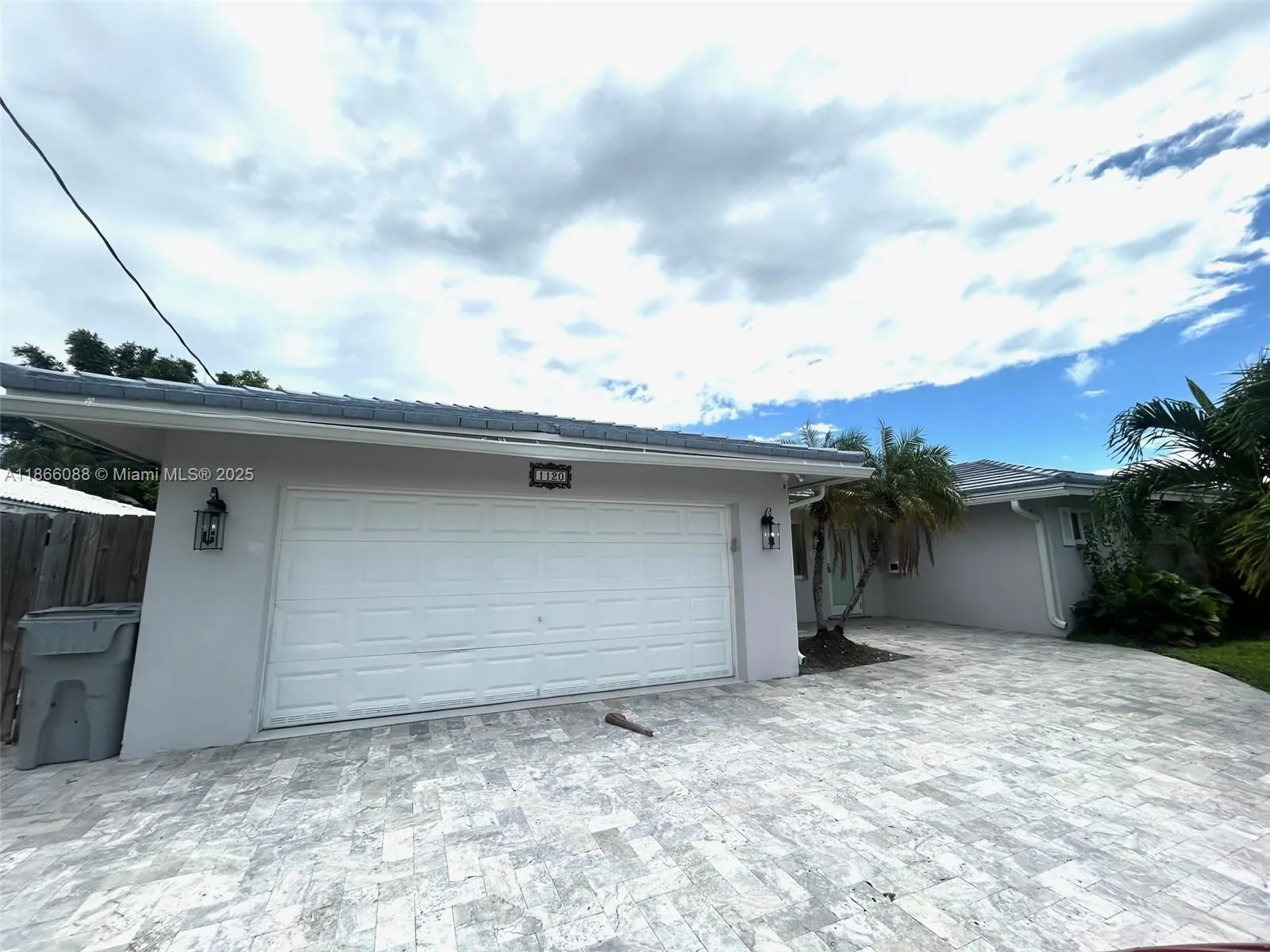 1120 SE 6th Ter