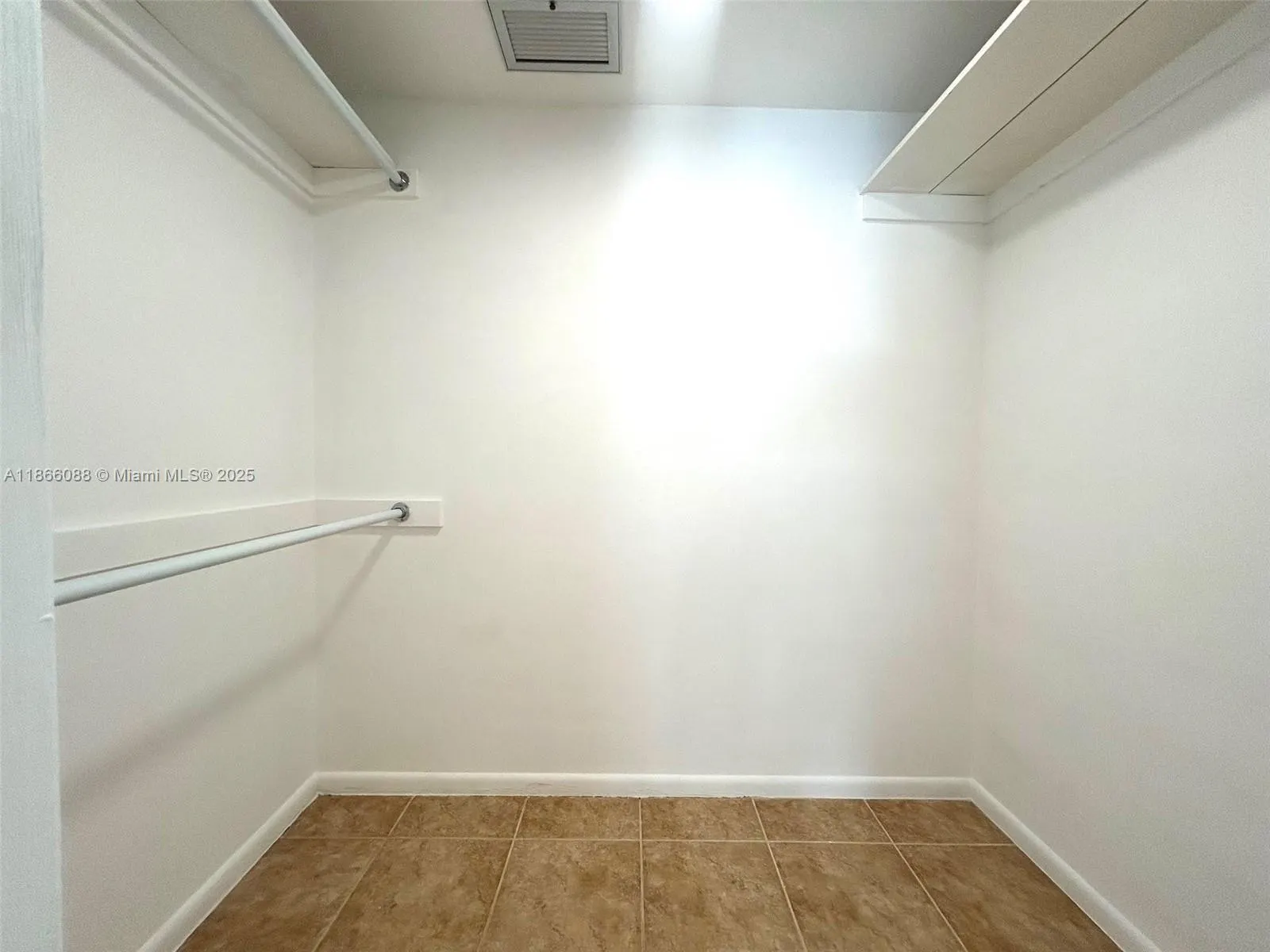 1120 SE 6th Ter