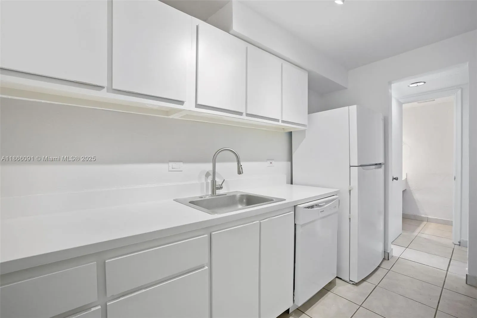 6900 N Kendall Dr, #A405