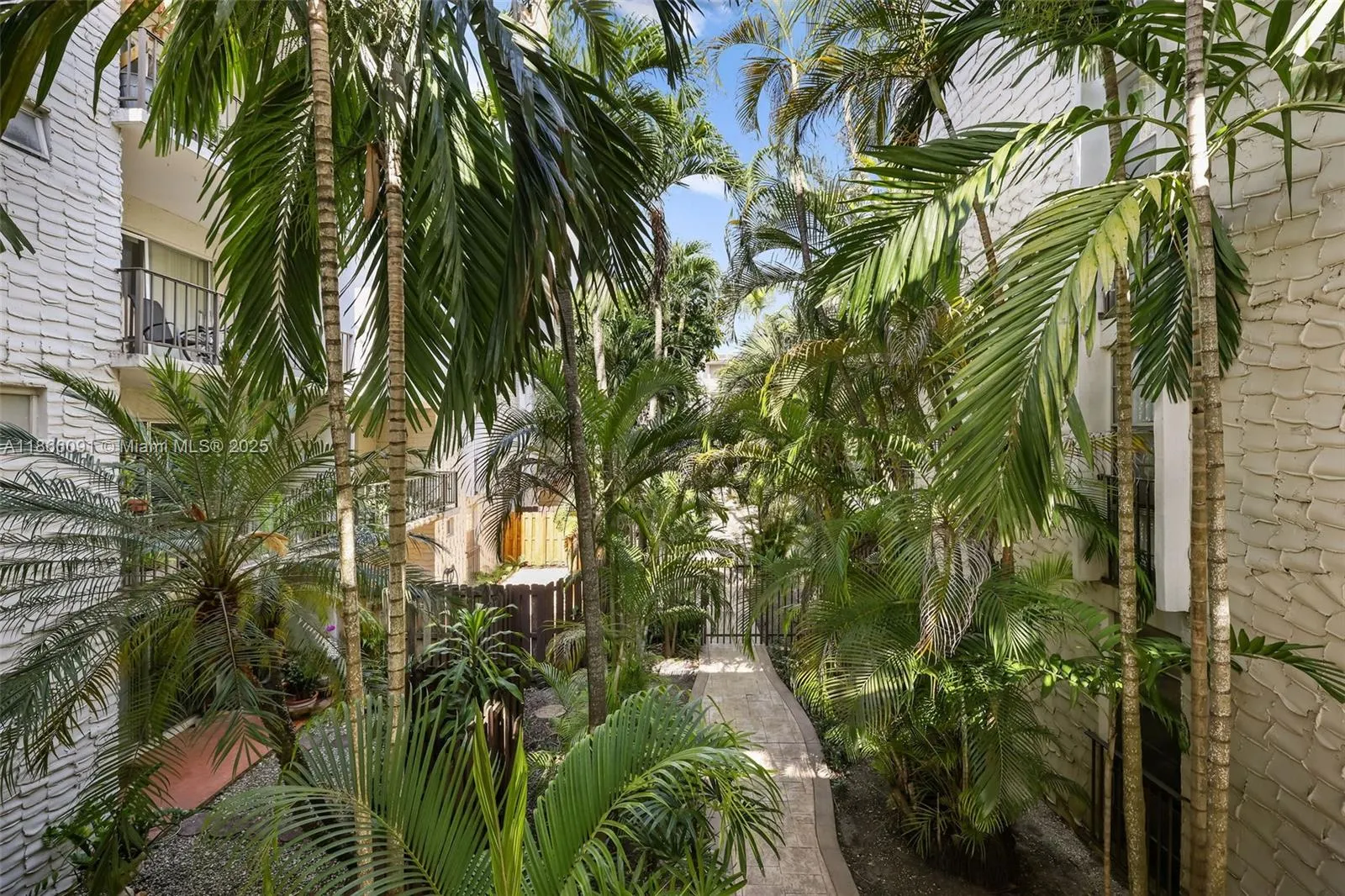 6900 N Kendall Dr, #A405