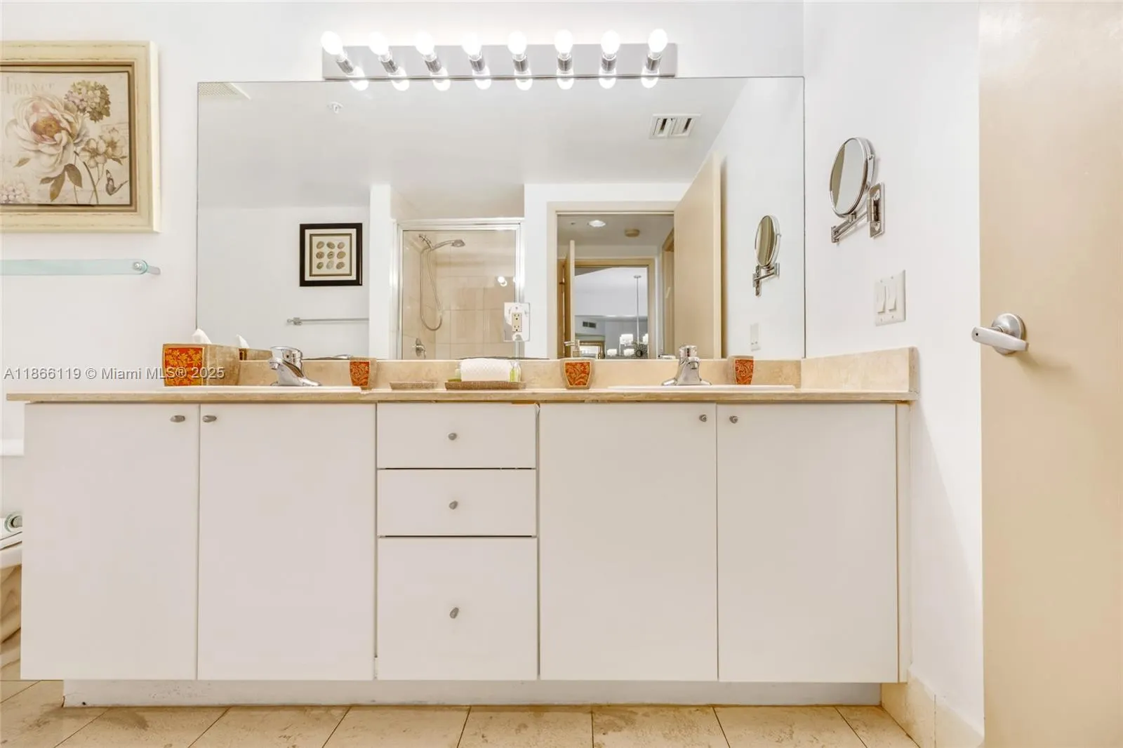 17375 Collins Ave, #1005