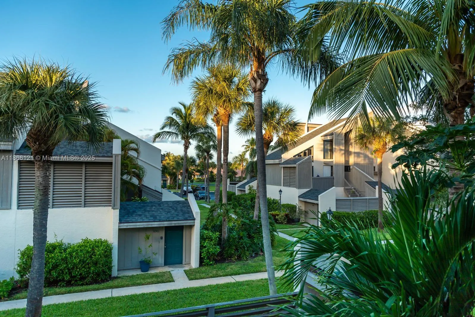 1605 S Us Highway 1, #10F