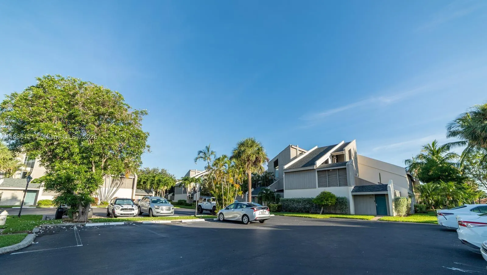 1605 S Us Highway 1, #10F