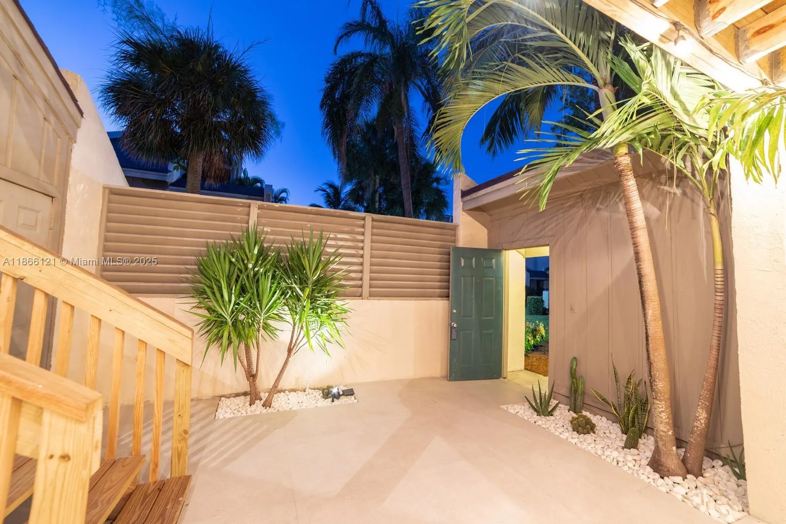 1605 S Us Highway 1, #10F