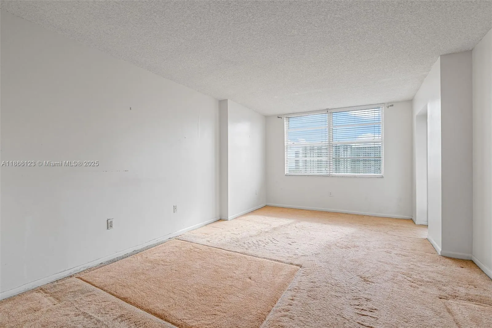 2851 NE 183rd St, #2107E