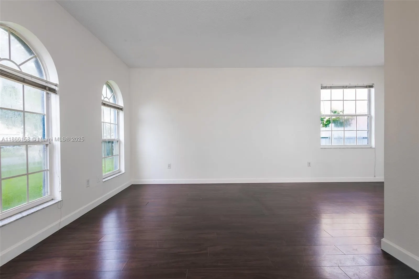 1631 Open Field Loop