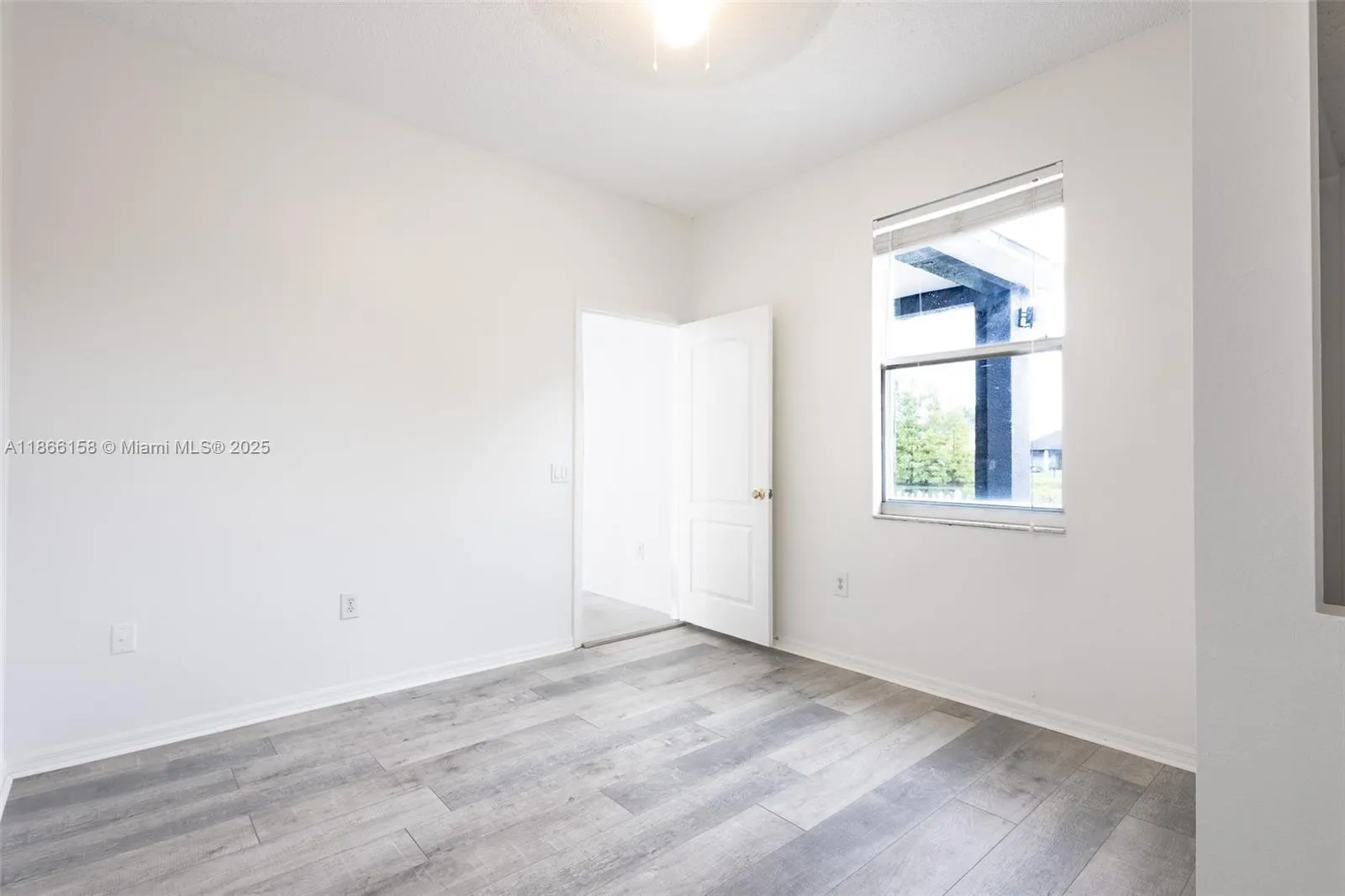 1631 Open Field Loop