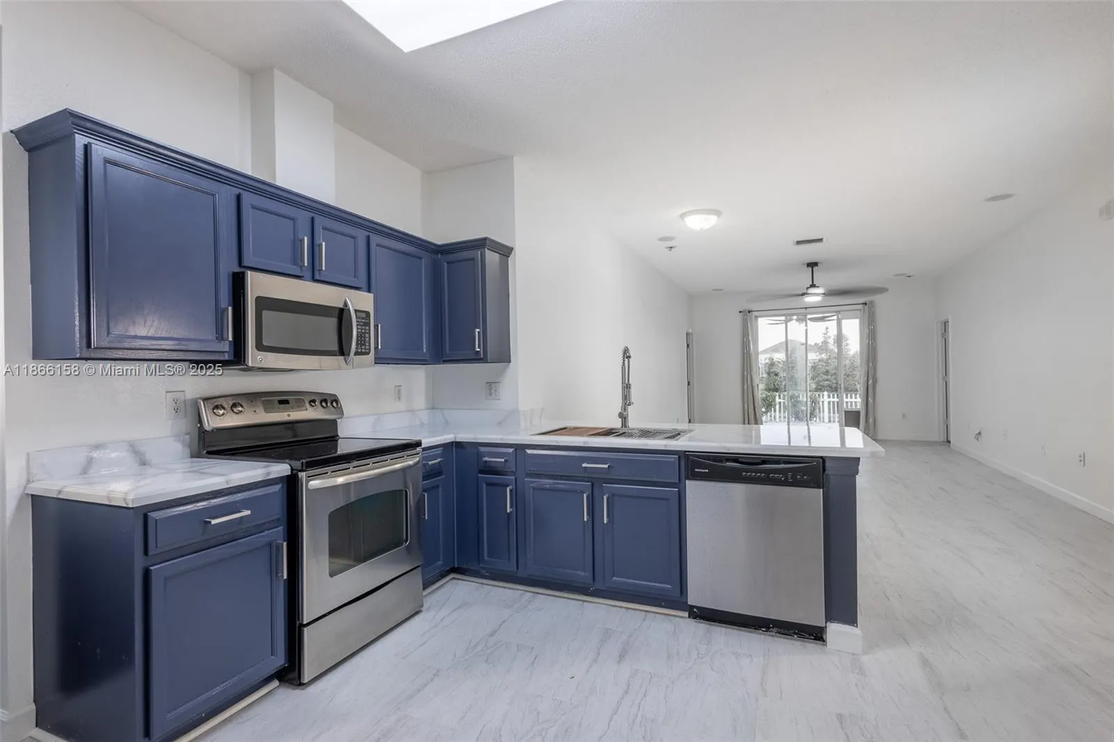 1631 Open Field Loop