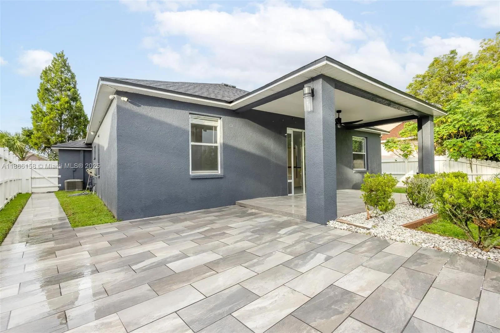 1631 Open Field Loop
