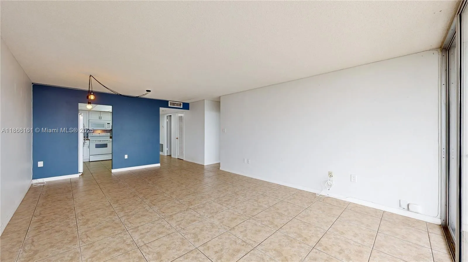 18011 Biscayne Blvd, #903