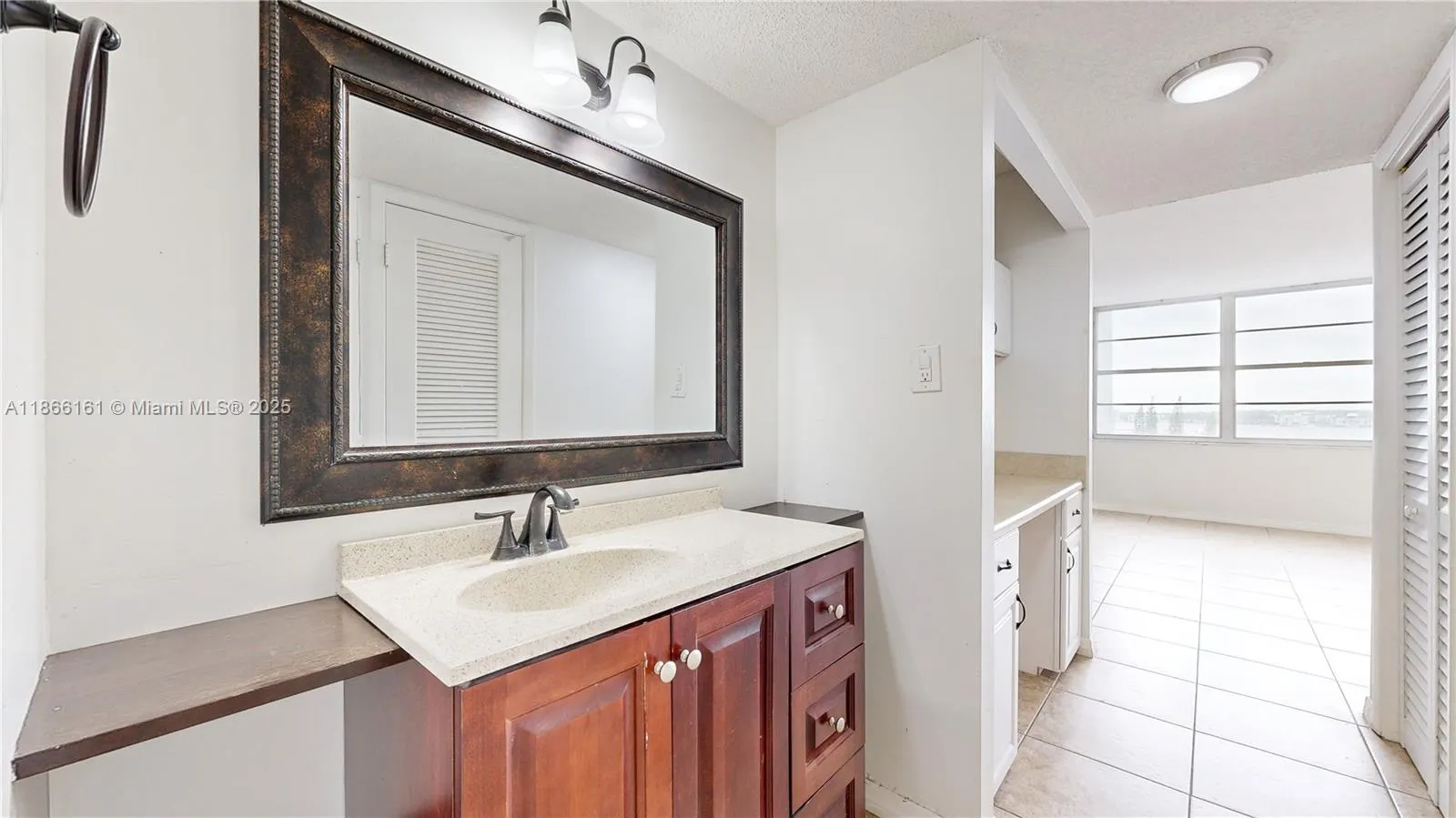 18011 Biscayne Blvd, #903