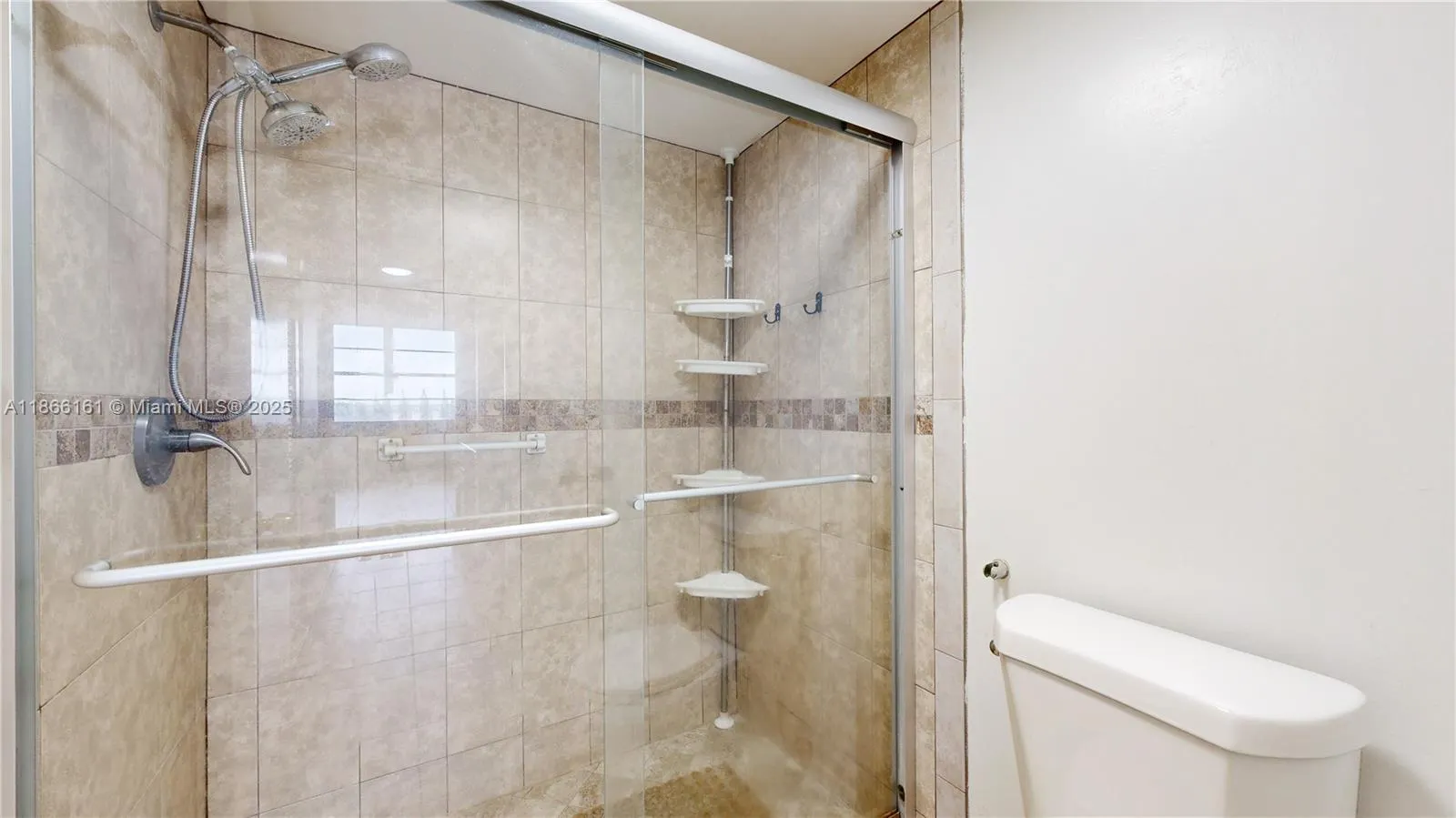 18011 Biscayne Blvd, #903