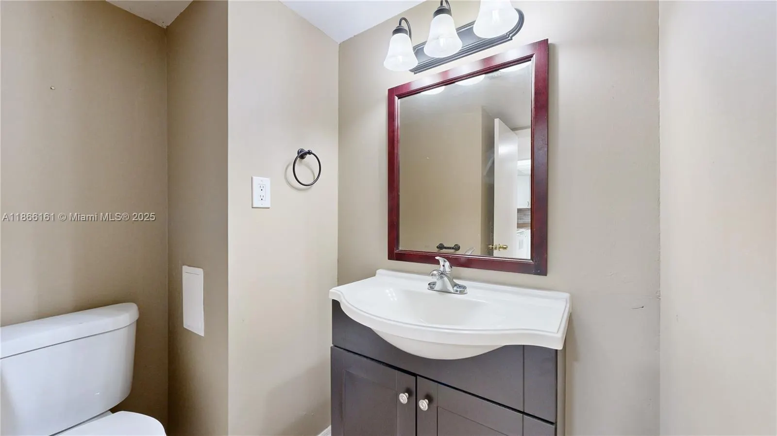 18011 Biscayne Blvd, #903