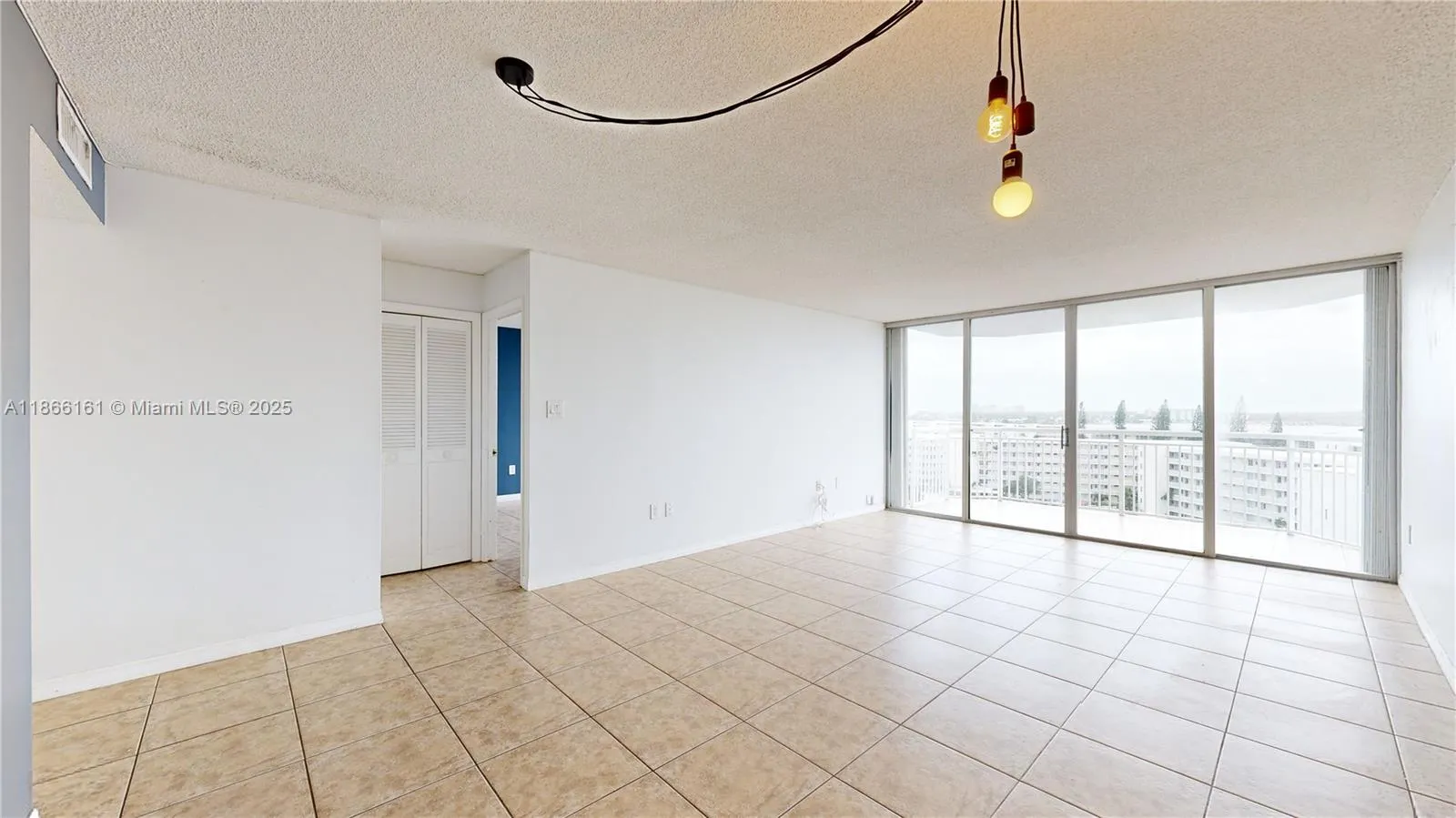 18011 Biscayne Blvd, #903