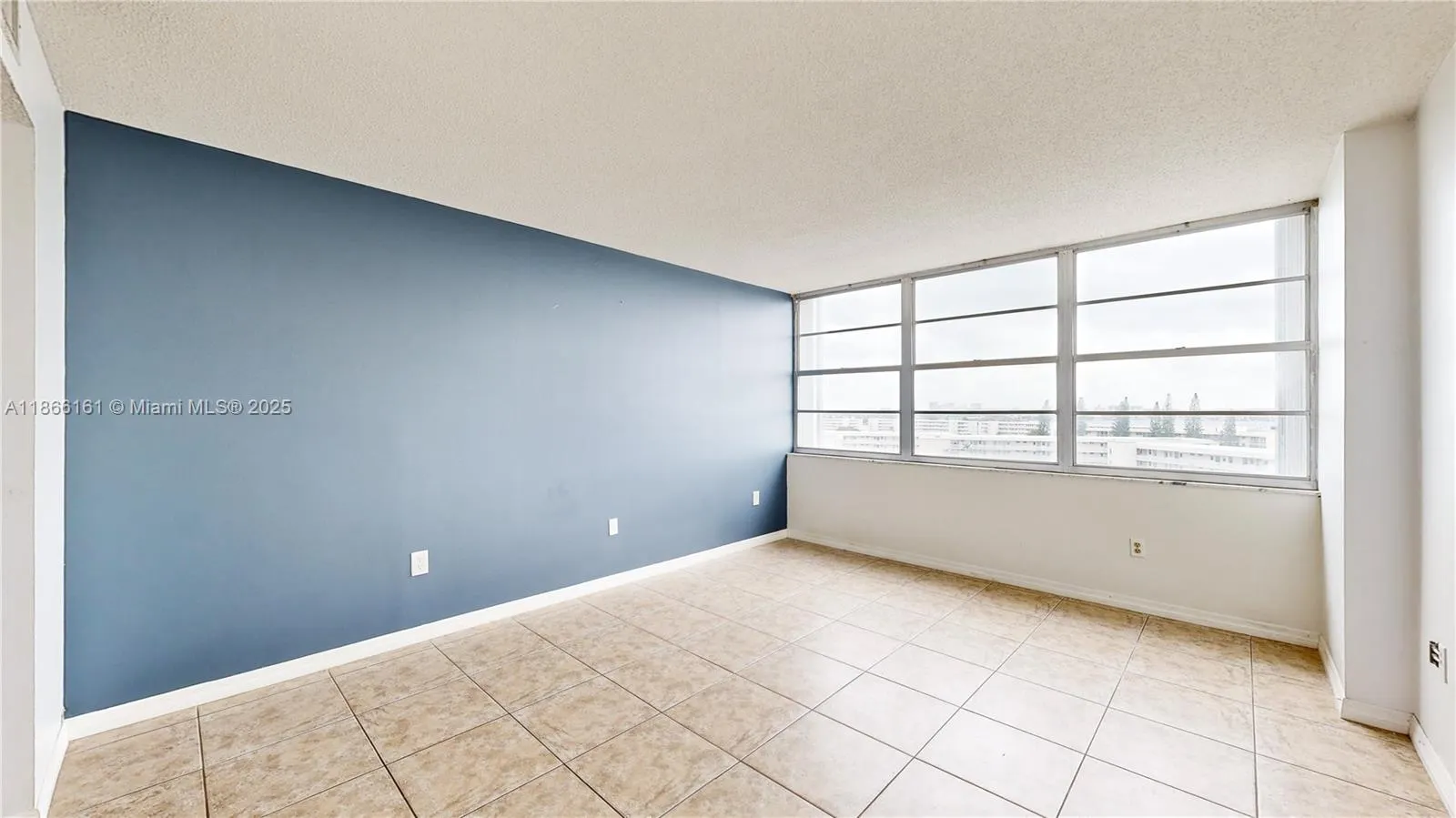 18011 Biscayne Blvd, #903