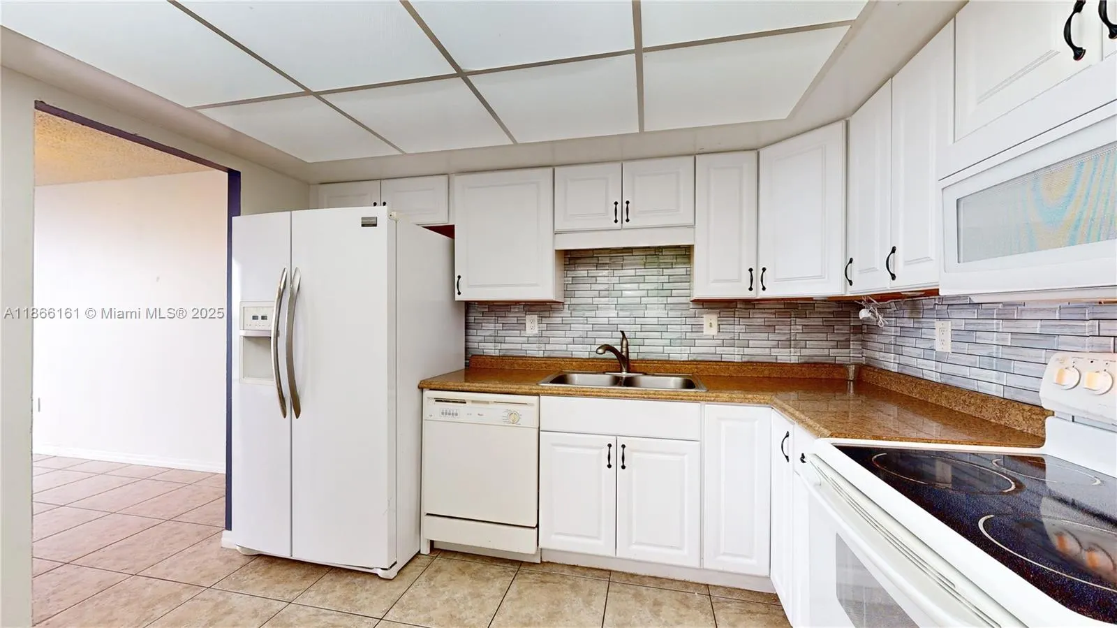 18011 Biscayne Blvd, #903