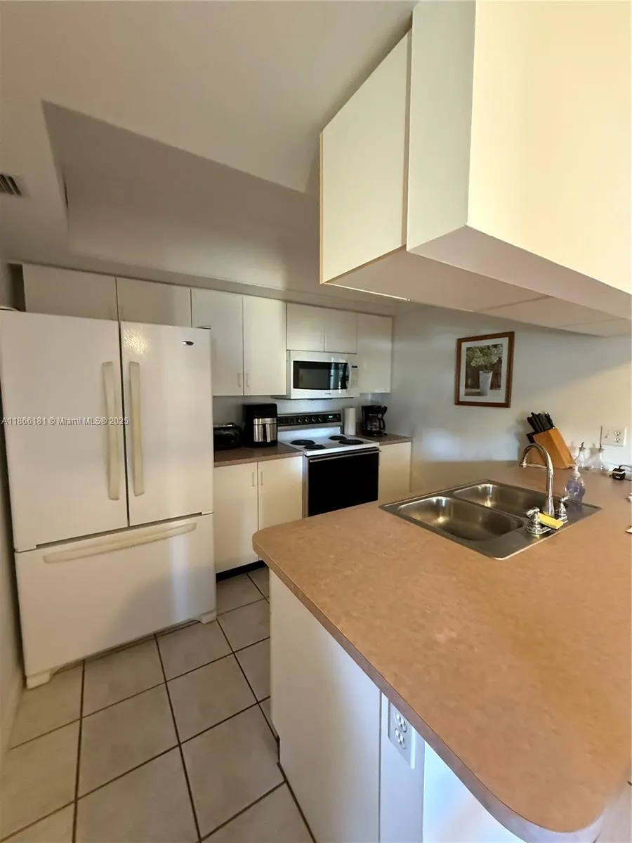657 Waterside Dr, #657