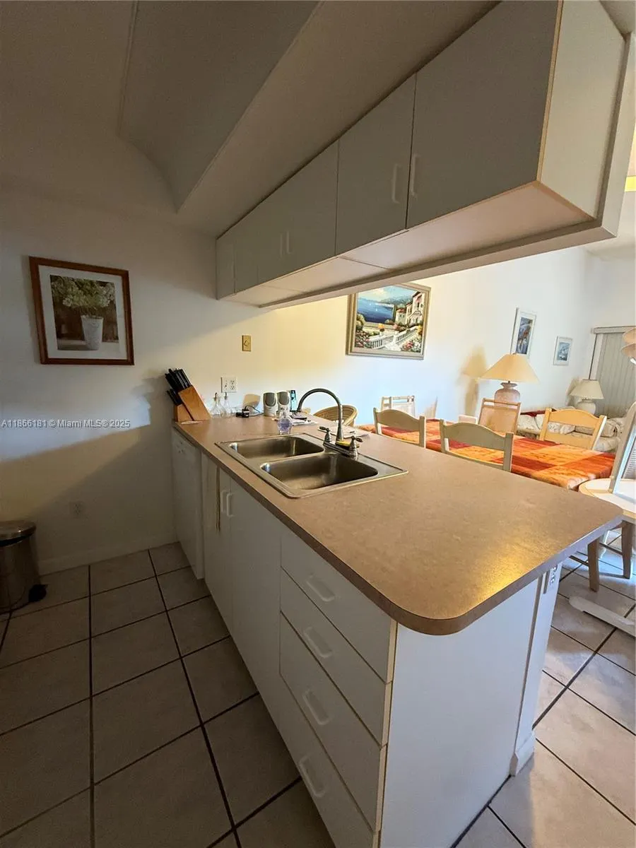 657 Waterside Dr, #657