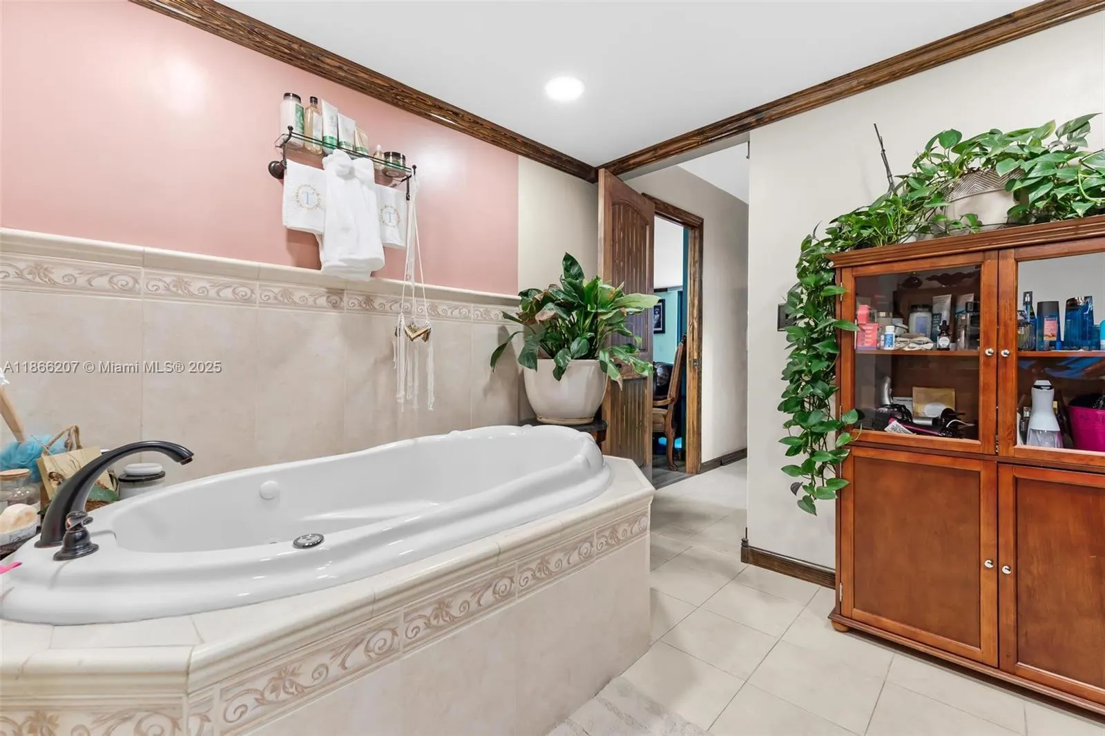 1500 S Ocean Dr, #2G