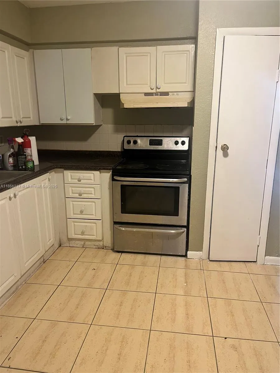 5620 NW 14th St, #5620