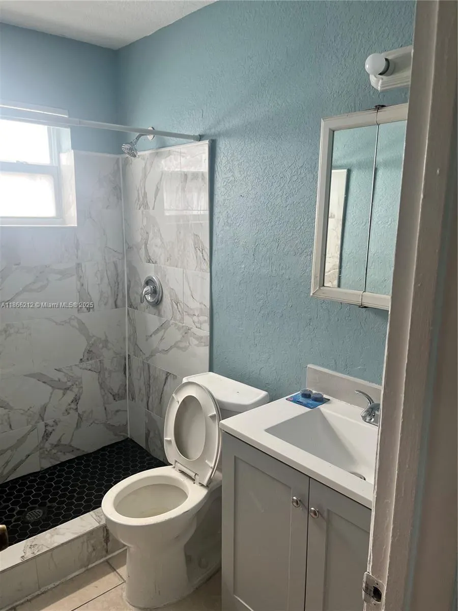 5620 NW 14th St, #5620