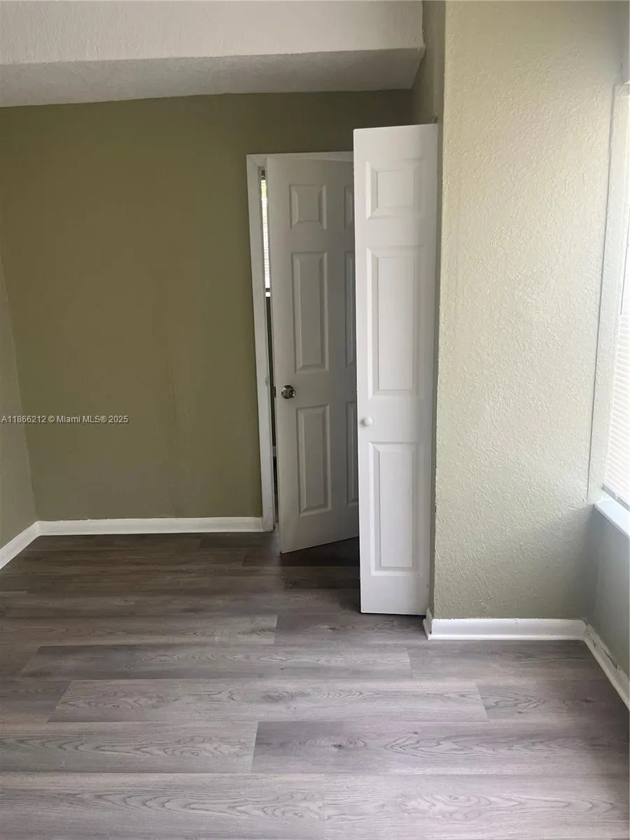 5620 NW 14th St, #5620
