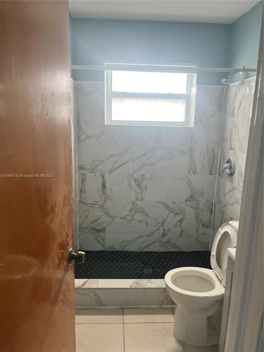 5620 NW 14th St, #5620