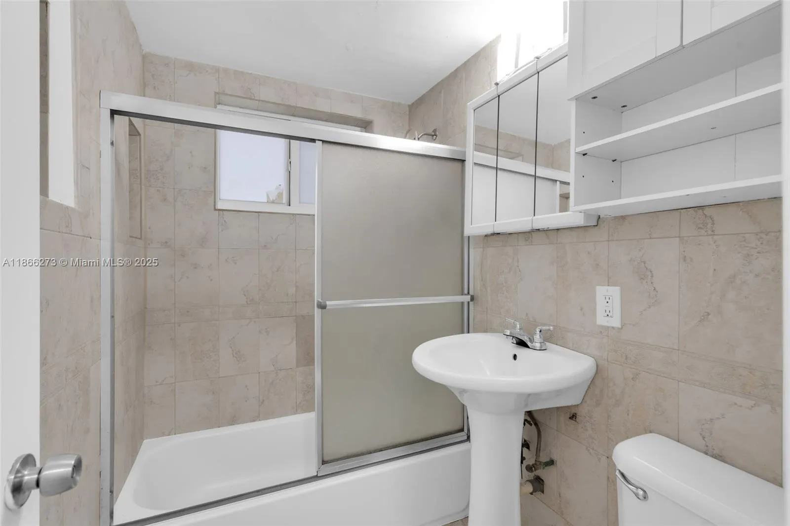 7424 Byron Ave, #2B