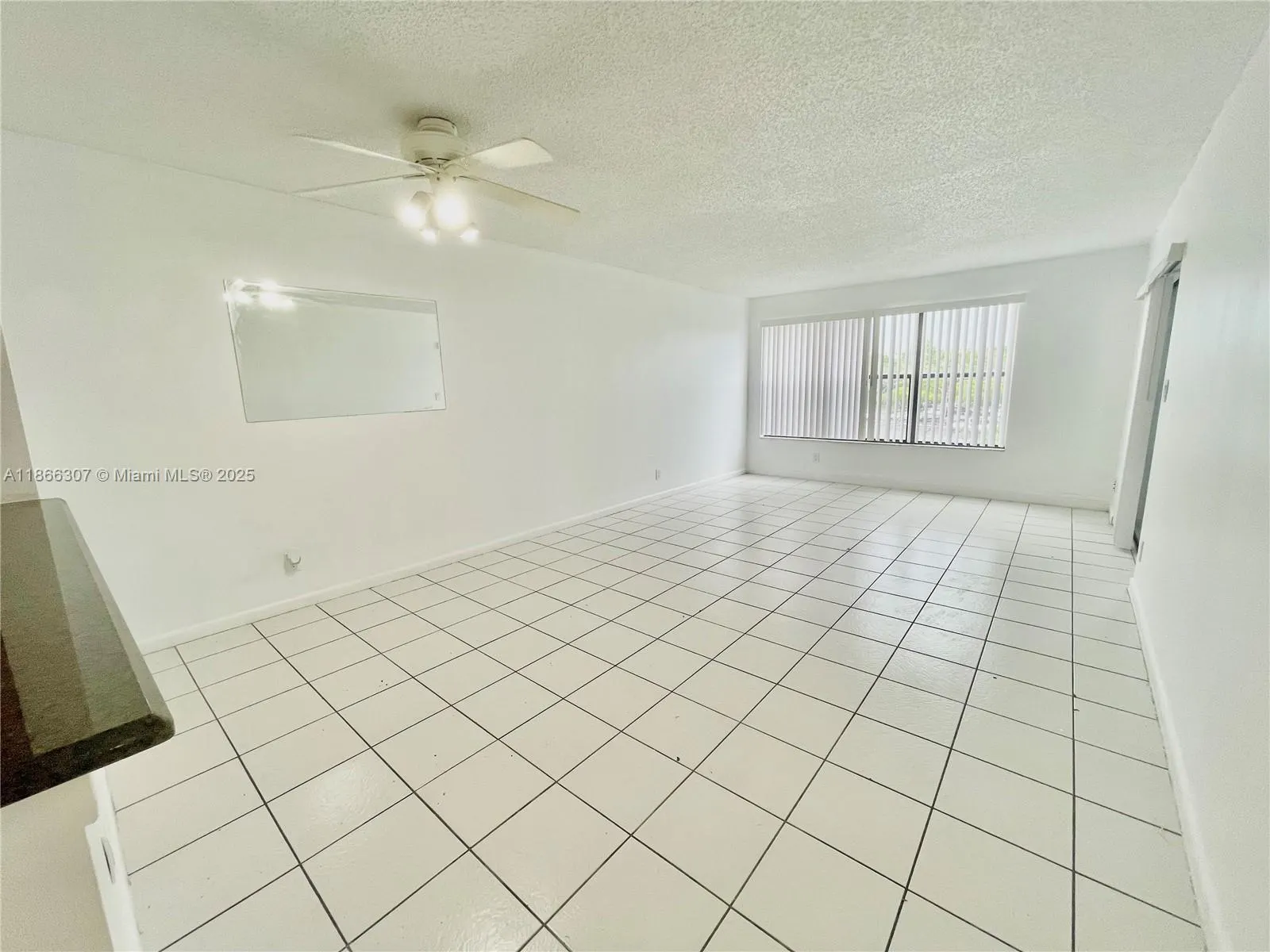 2320 S Cypress Bend Dr, #305