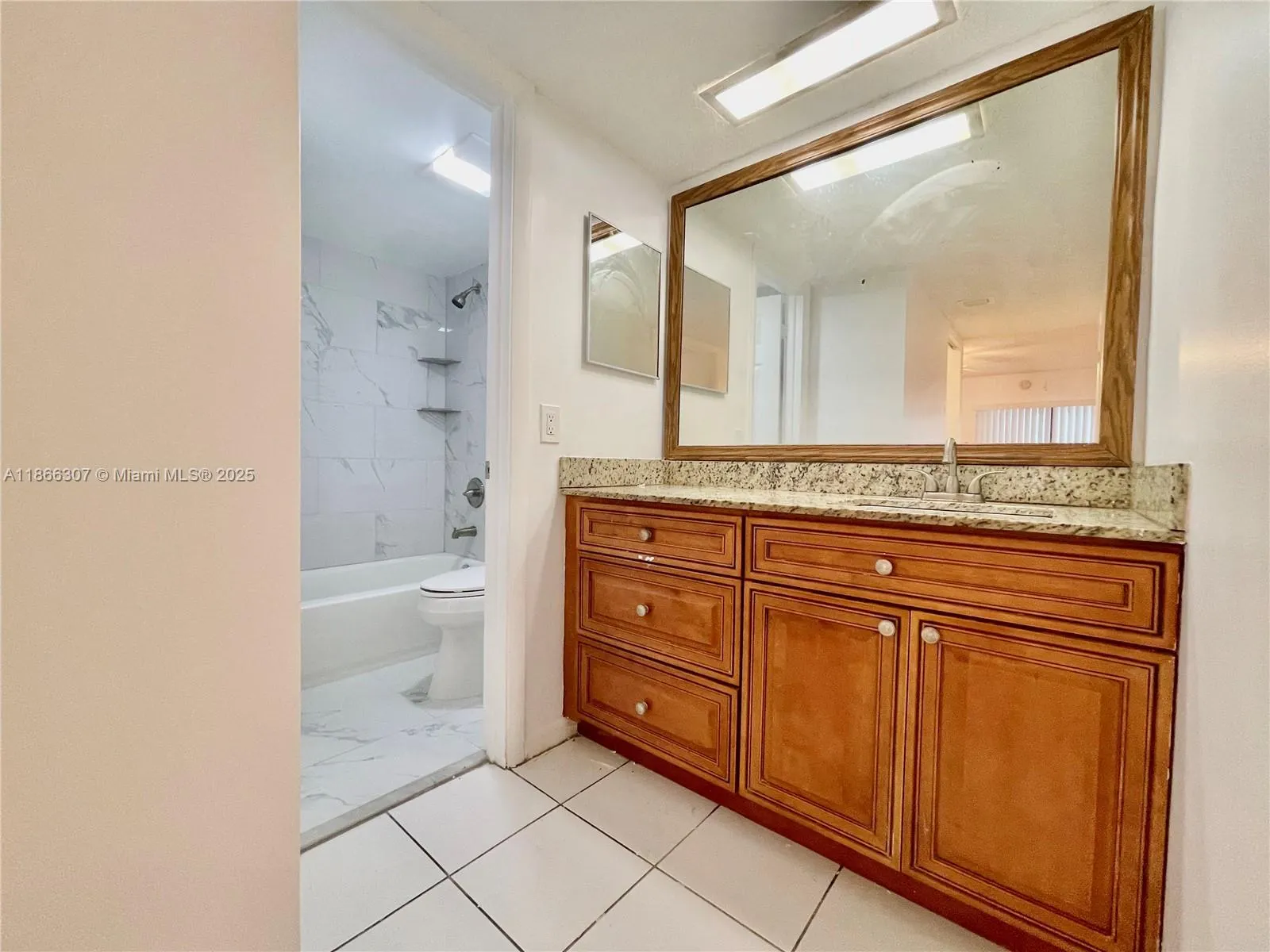 2320 S Cypress Bend Dr, #305
