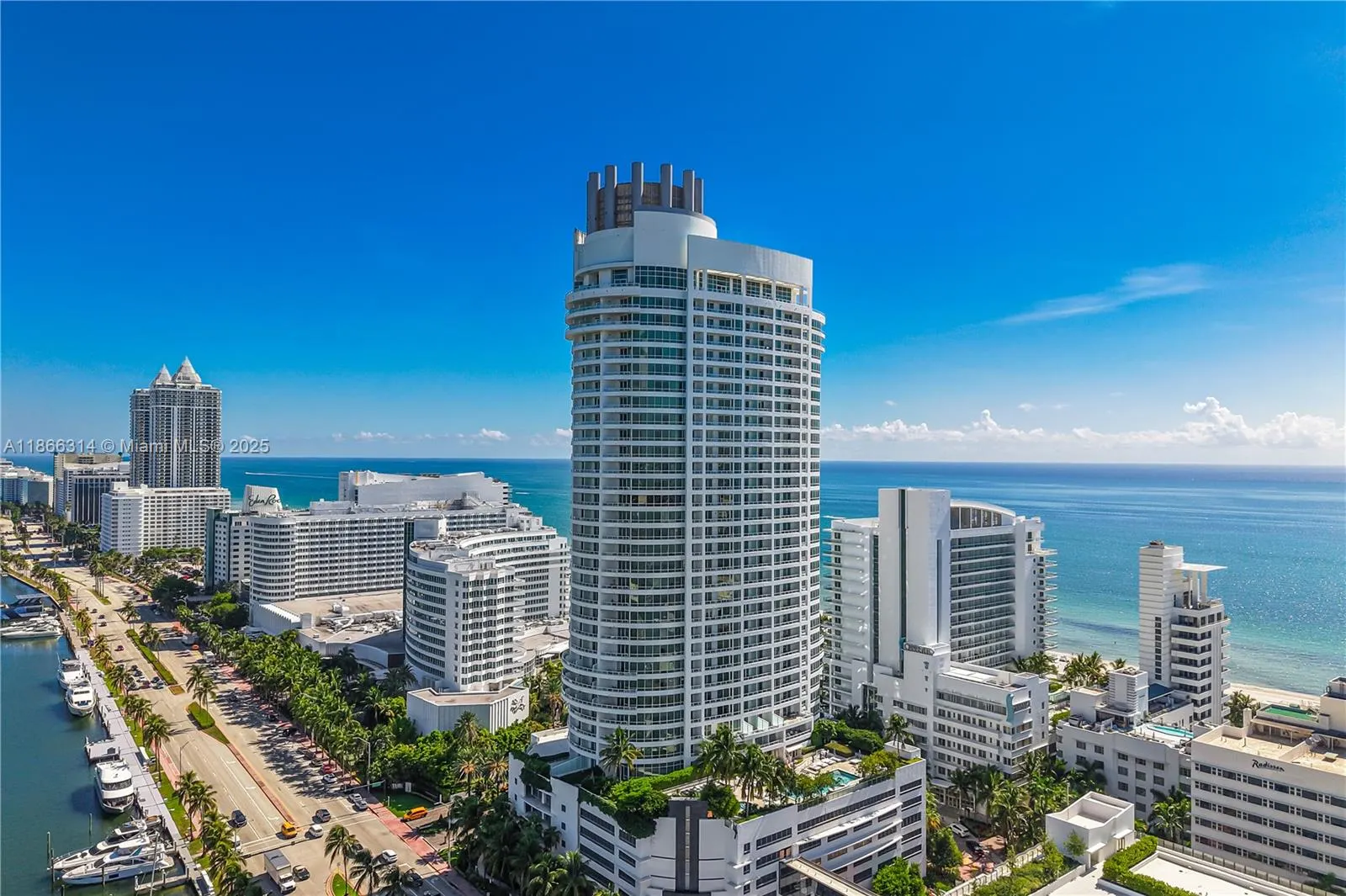 4401 Collins Ave, #2010
