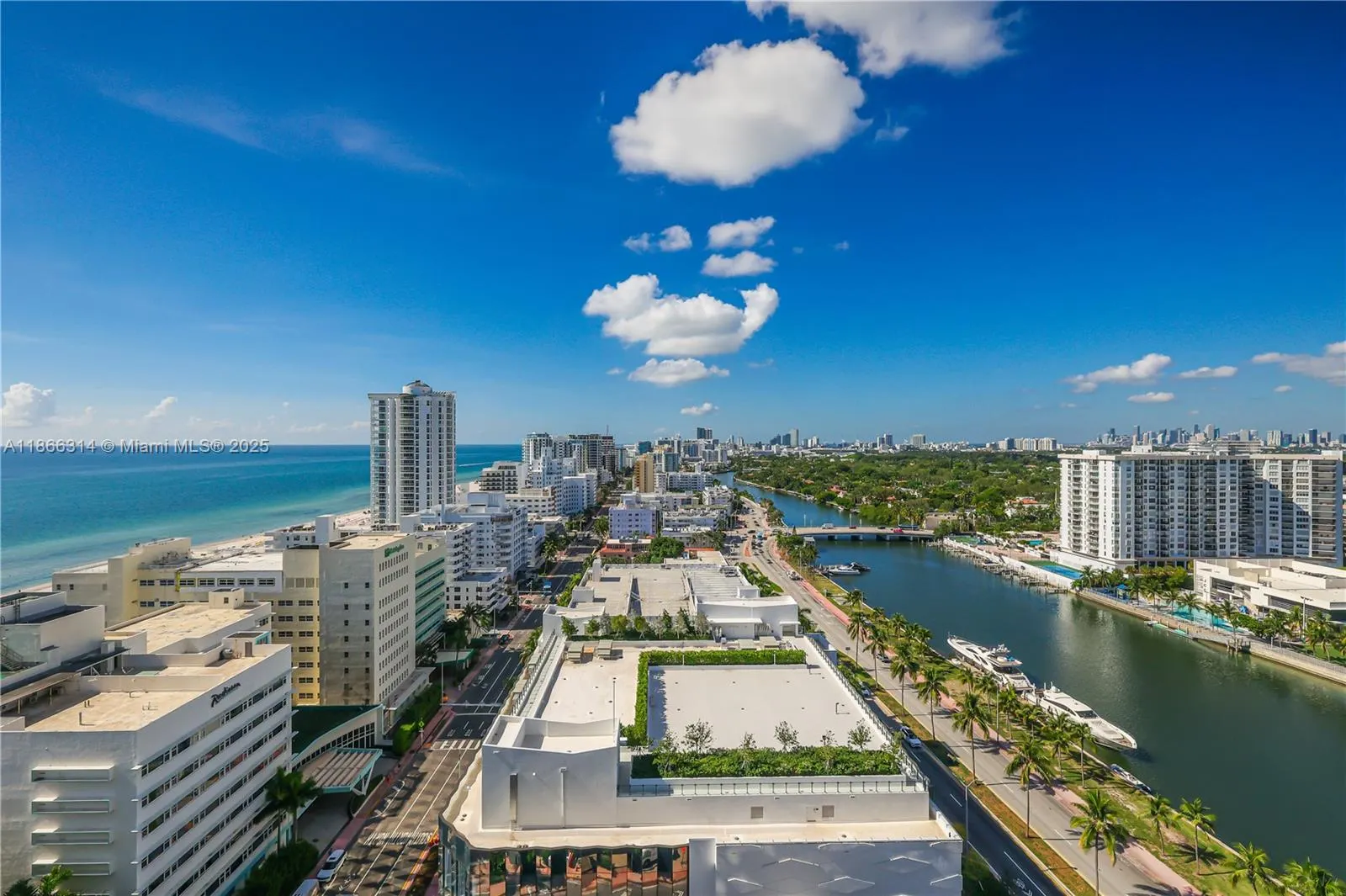 4401 Collins Ave, #2010